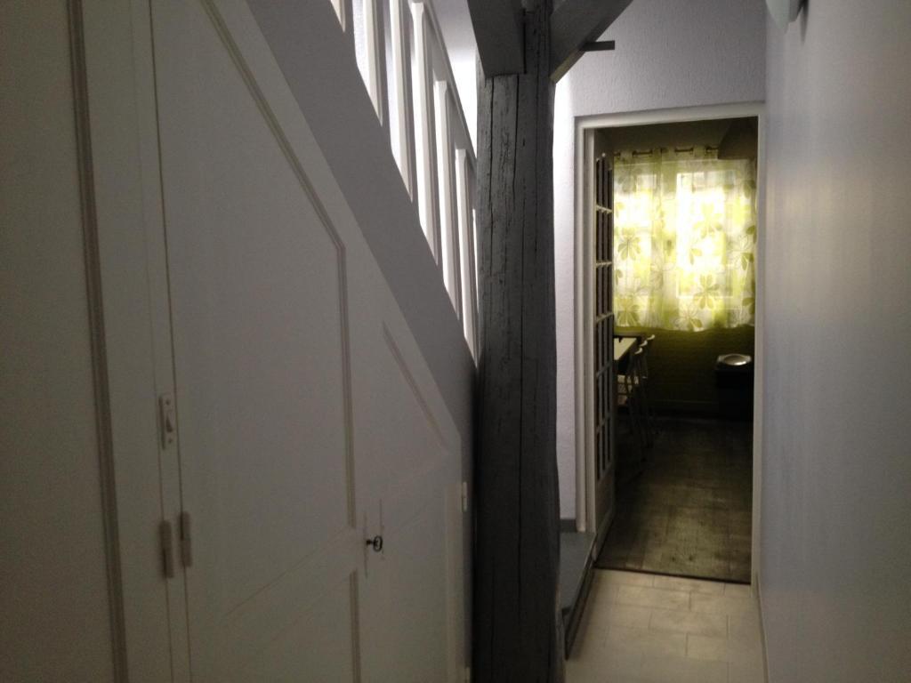 Le Grand Rouget Apartment บูแคร์ ภายนอก รูปภาพ