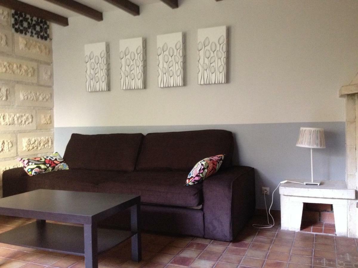 Le Grand Rouget Apartment บูแคร์ ภายนอก รูปภาพ